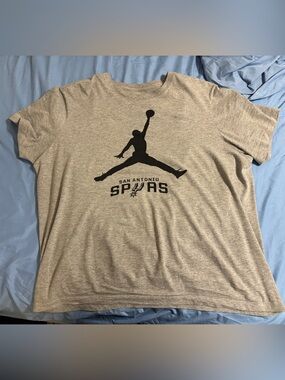 Jordan Jumpman Logo San Antonio Spurs Gray Nike Men’s XL Shirt